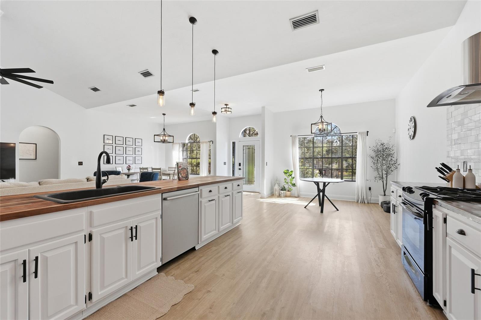 THE RETREAT FLETCHERS MILL - Residential