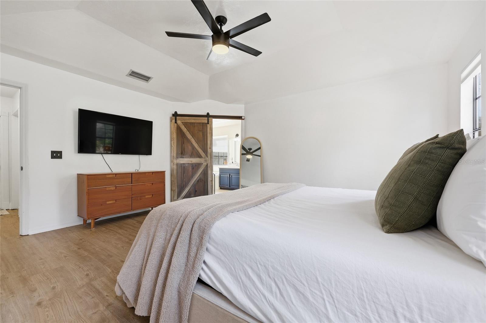 THE RETREAT FLETCHERS MILL - Residential