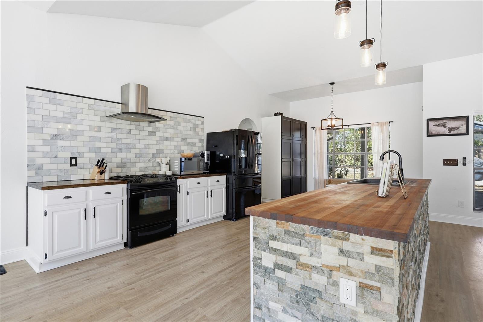 THE RETREAT FLETCHERS MILL - Residential