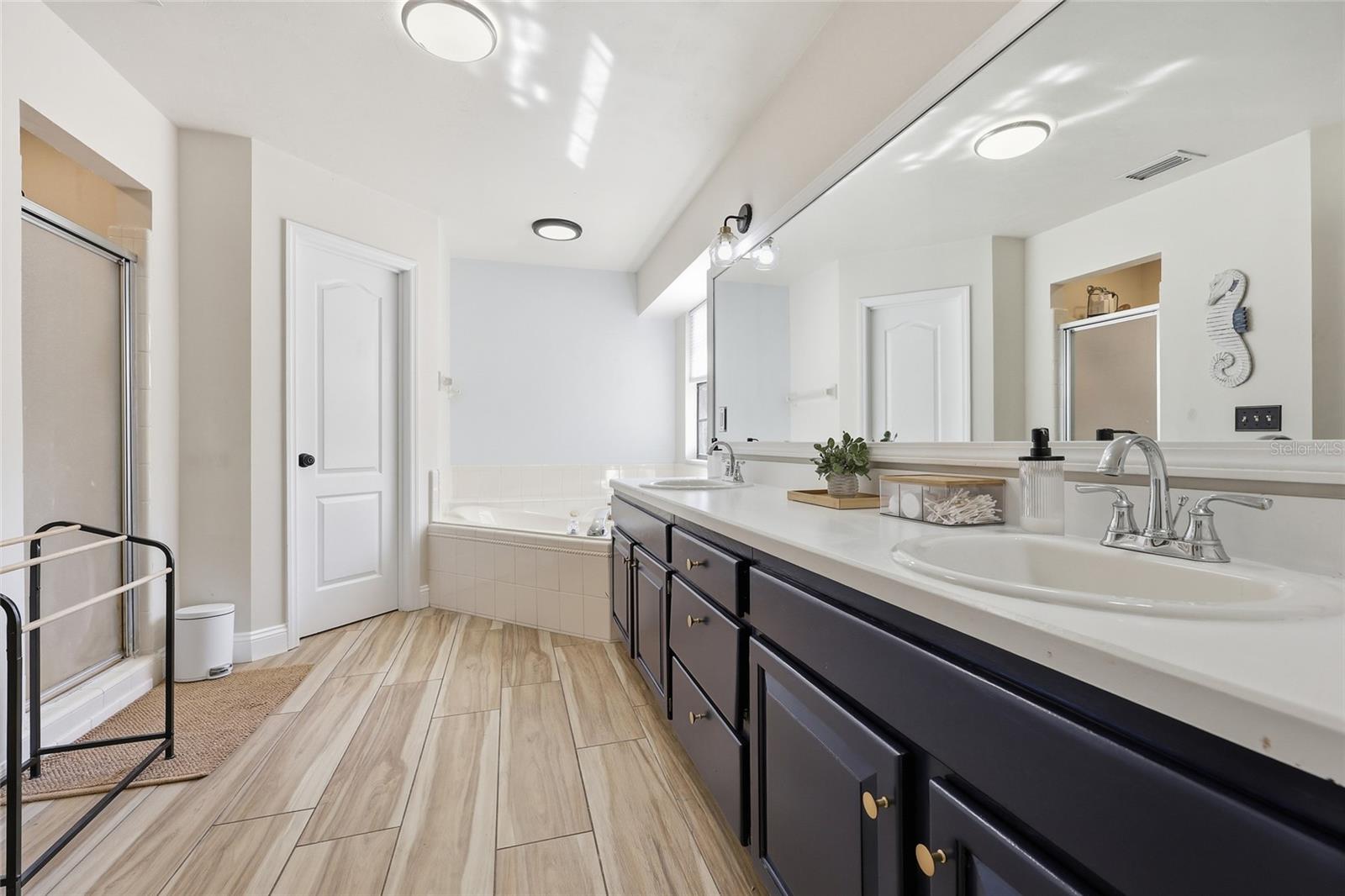 THE RETREAT FLETCHERS MILL - Residential