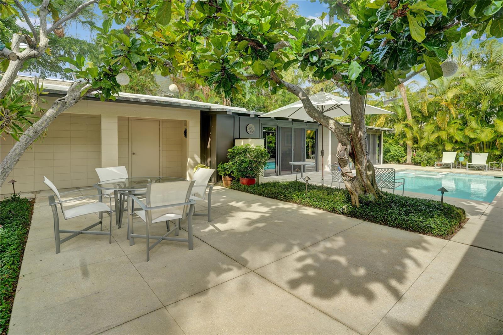 SIESTA REV - Residential