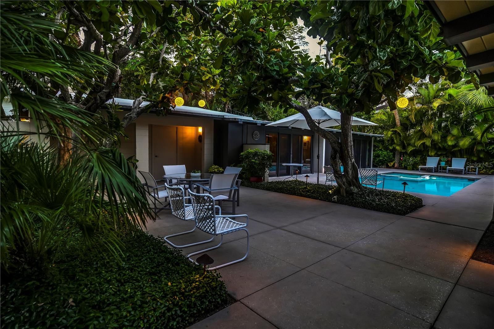 SIESTA REV - Residential