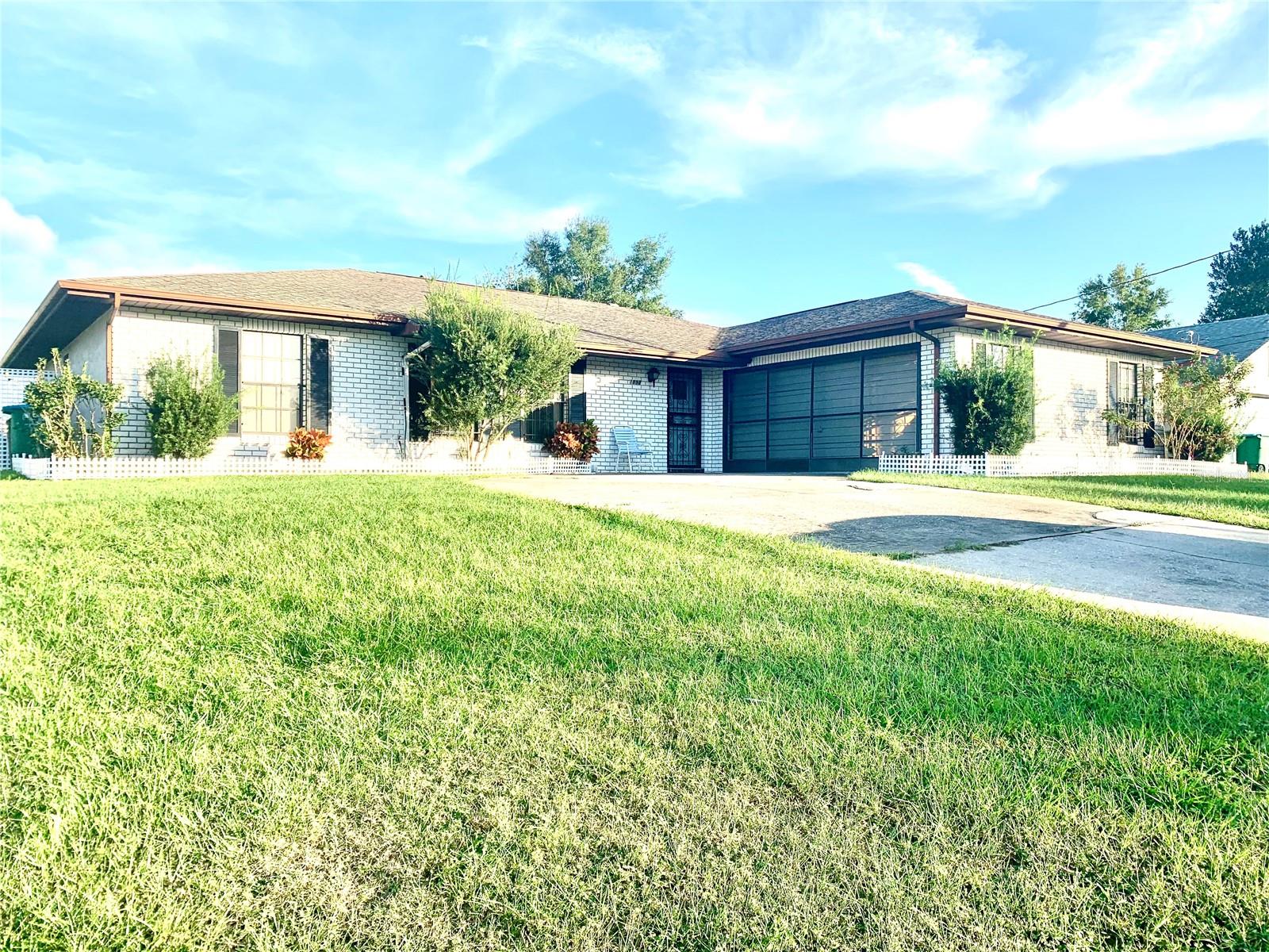 DELTONA LAKES UNIT 03 - Residential