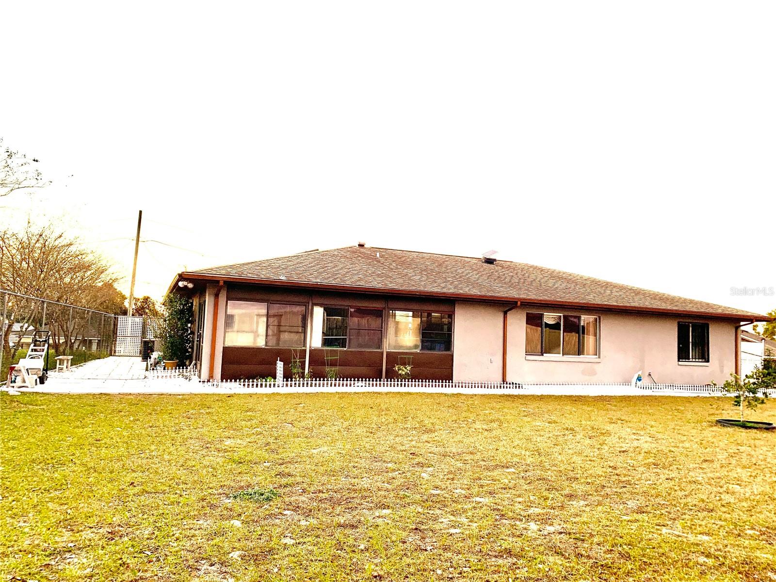 DELTONA LAKES UNIT 03 - Residential
