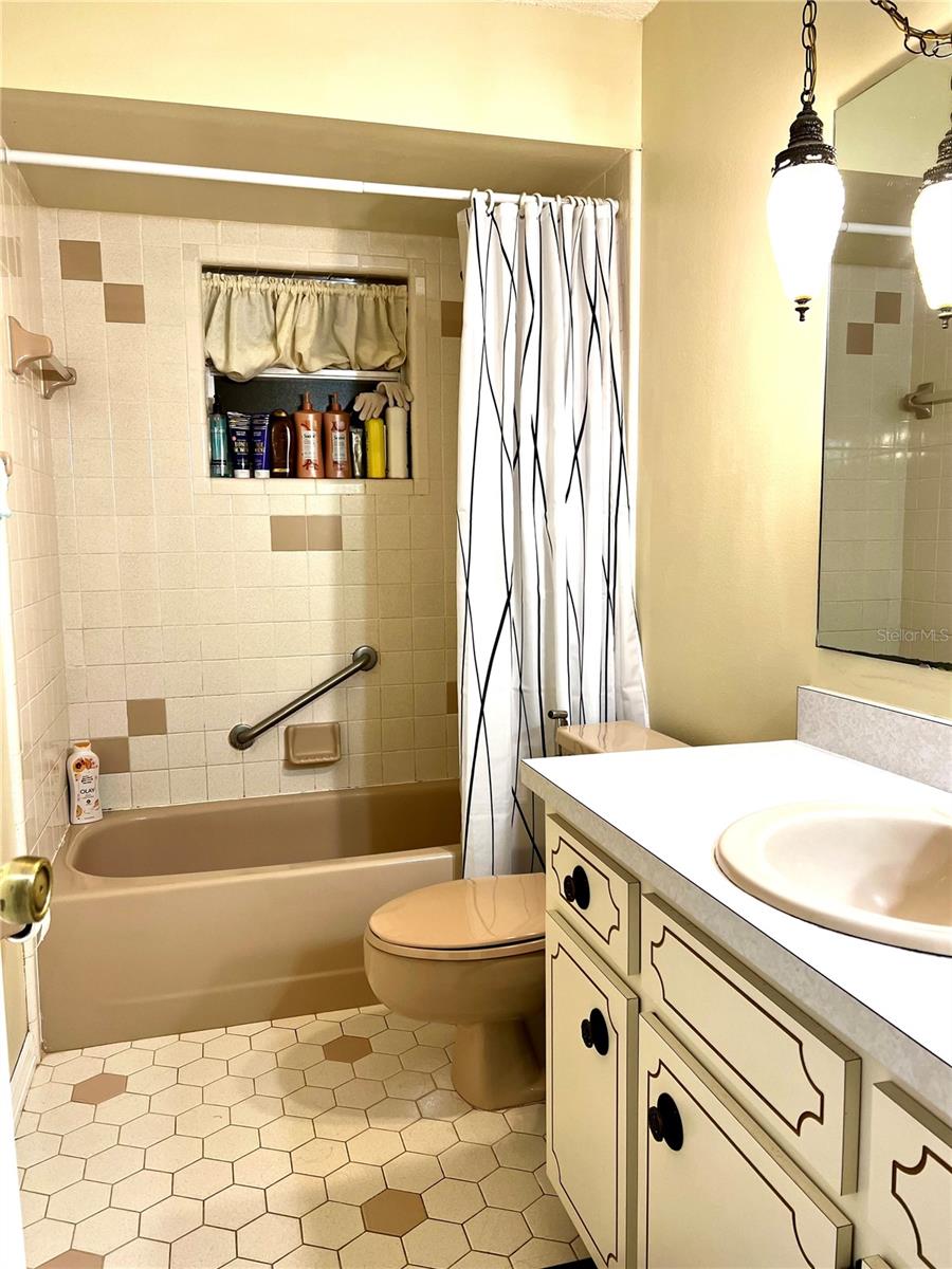 DELTONA LAKES UNIT 03 - Residential