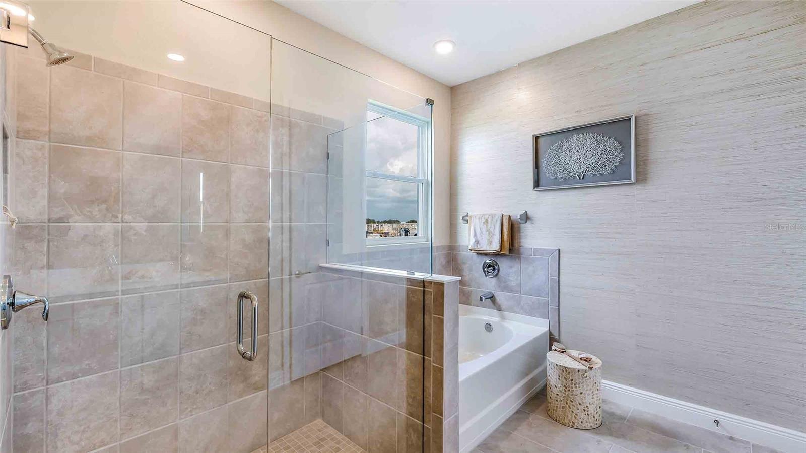 STAR FARMS AT LAKEWOOD RANCH - Residential