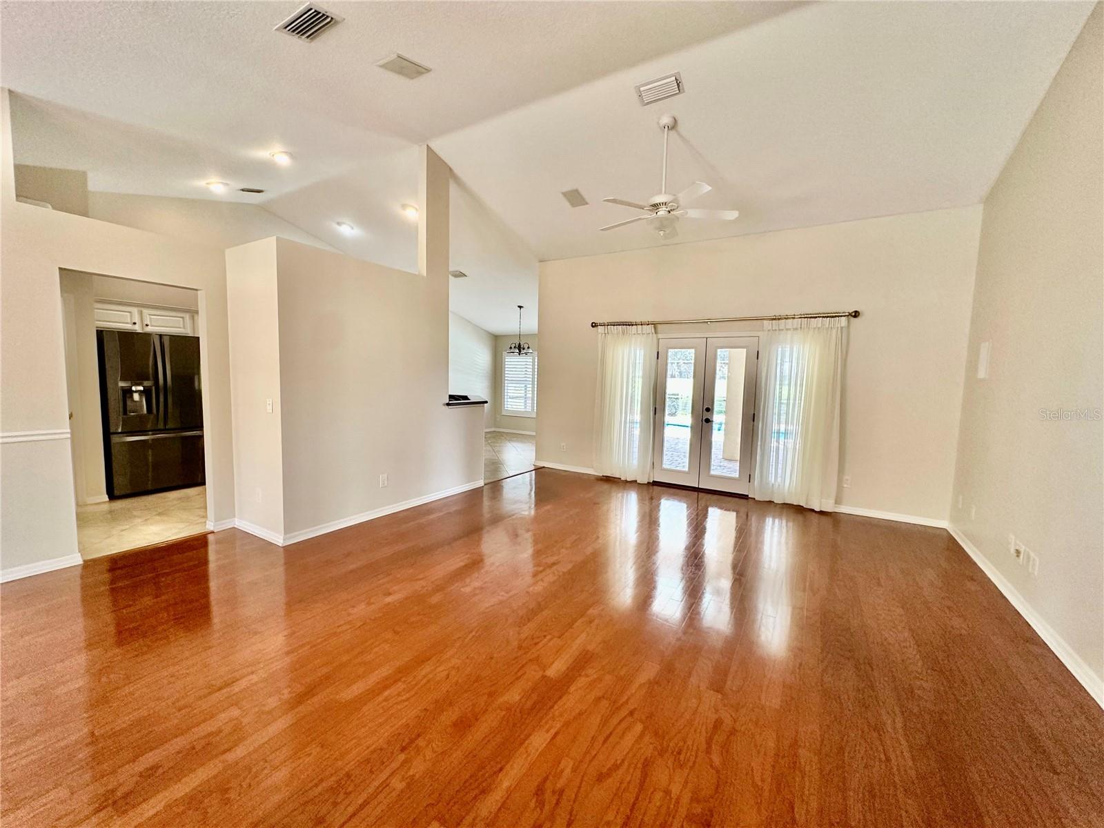 HARBOR HILLS UNIT 01 - Residential