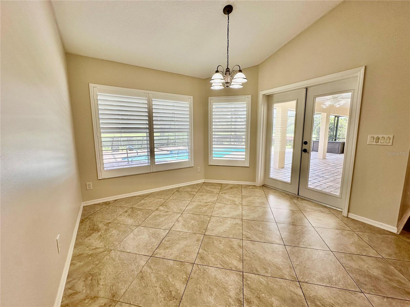 HARBOR HILLS UNIT 01 - Residential