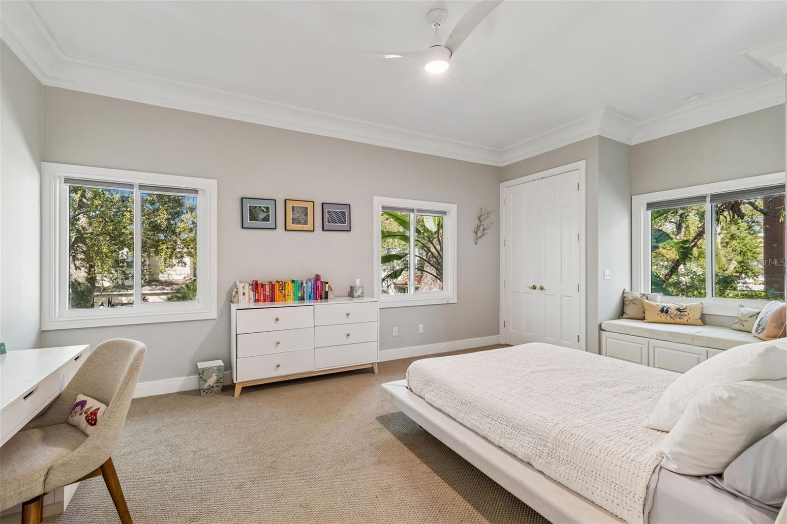 JULES VERNE PARK - Residential