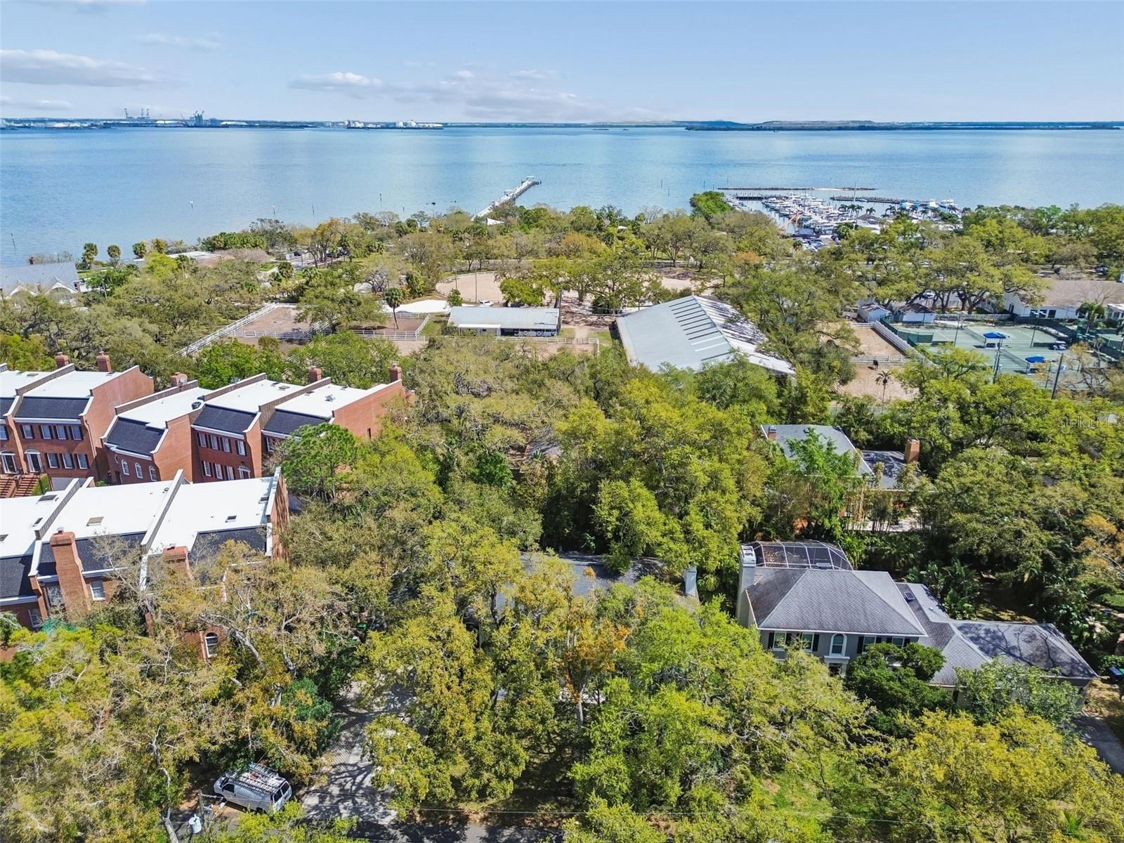 JULES VERNE PARK - Residential