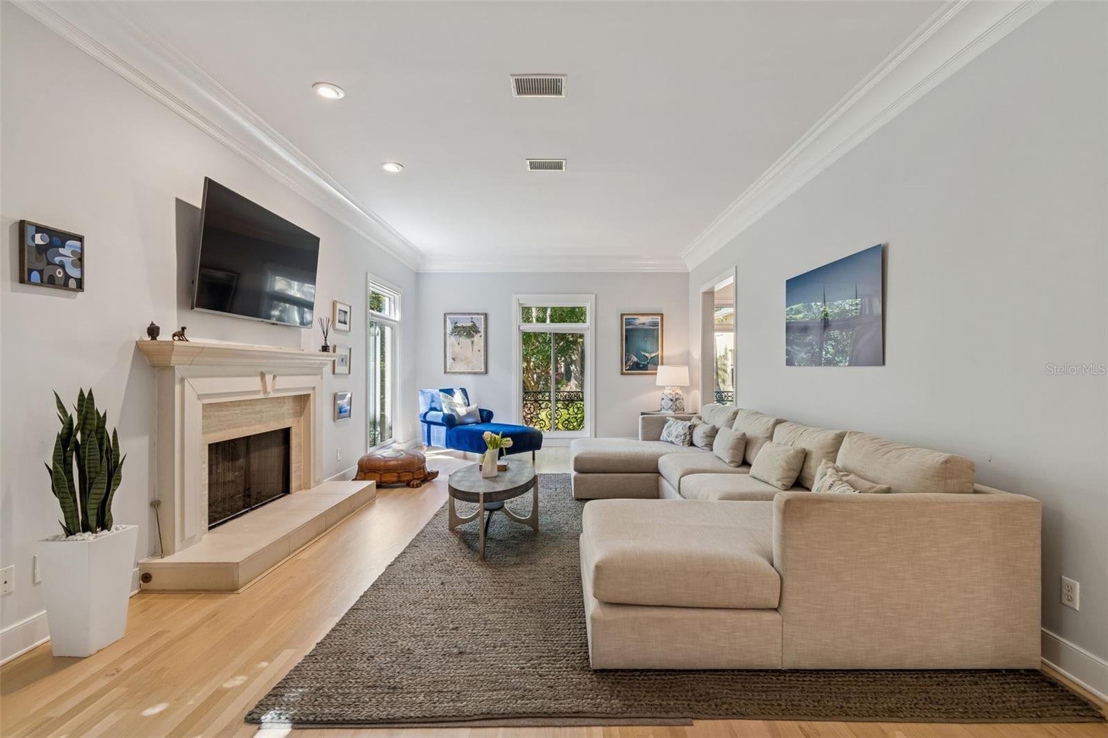 5210 S CRESCENT DRIVE