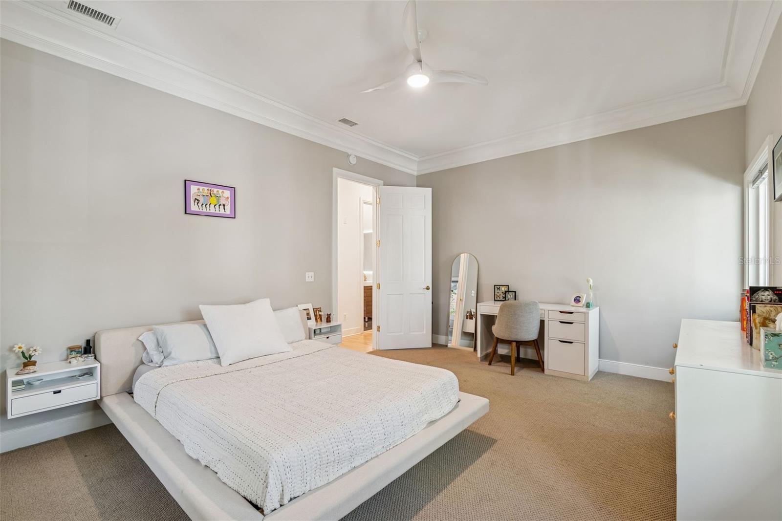 JULES VERNE PARK - Residential