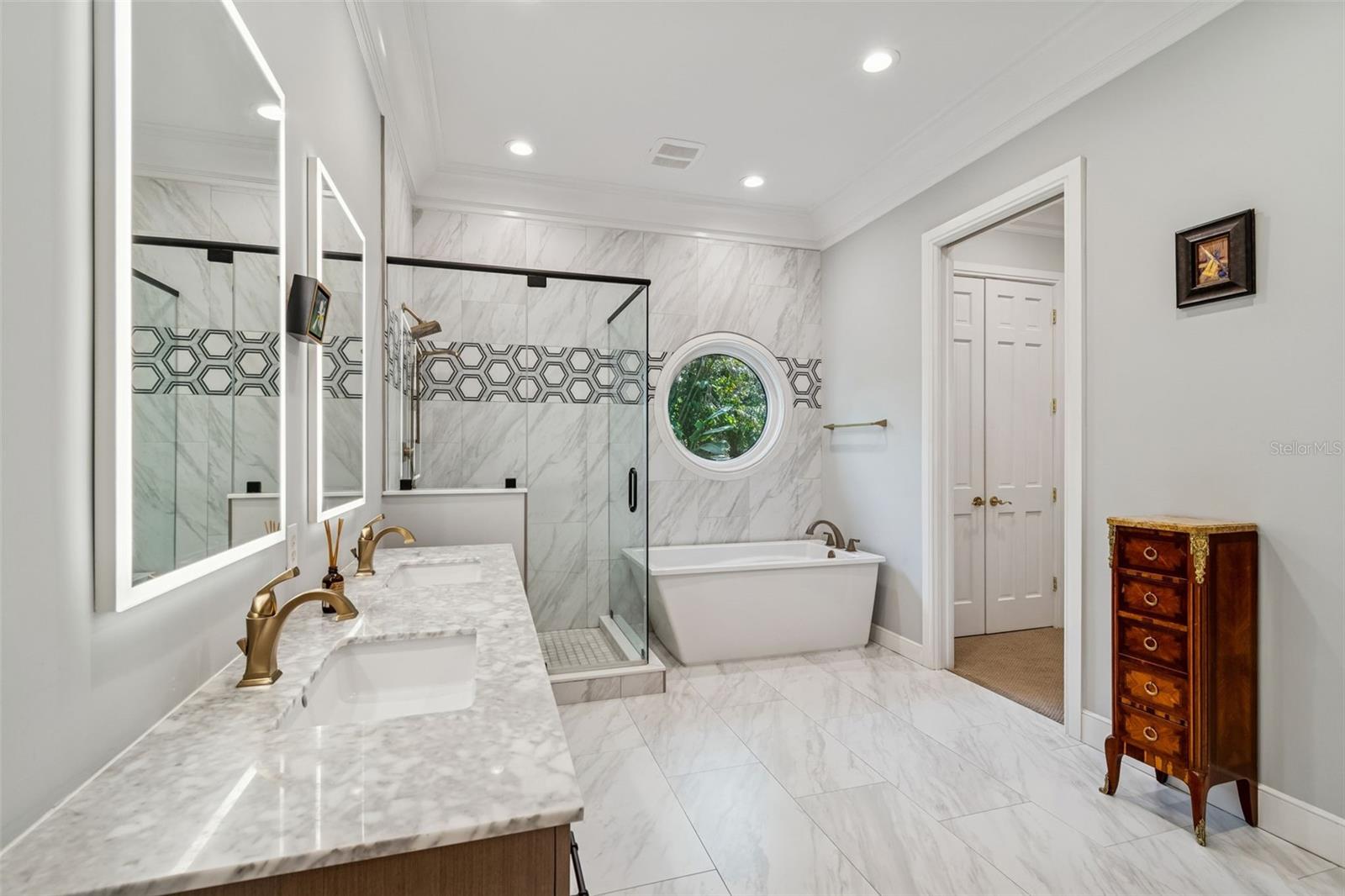 JULES VERNE PARK - Residential