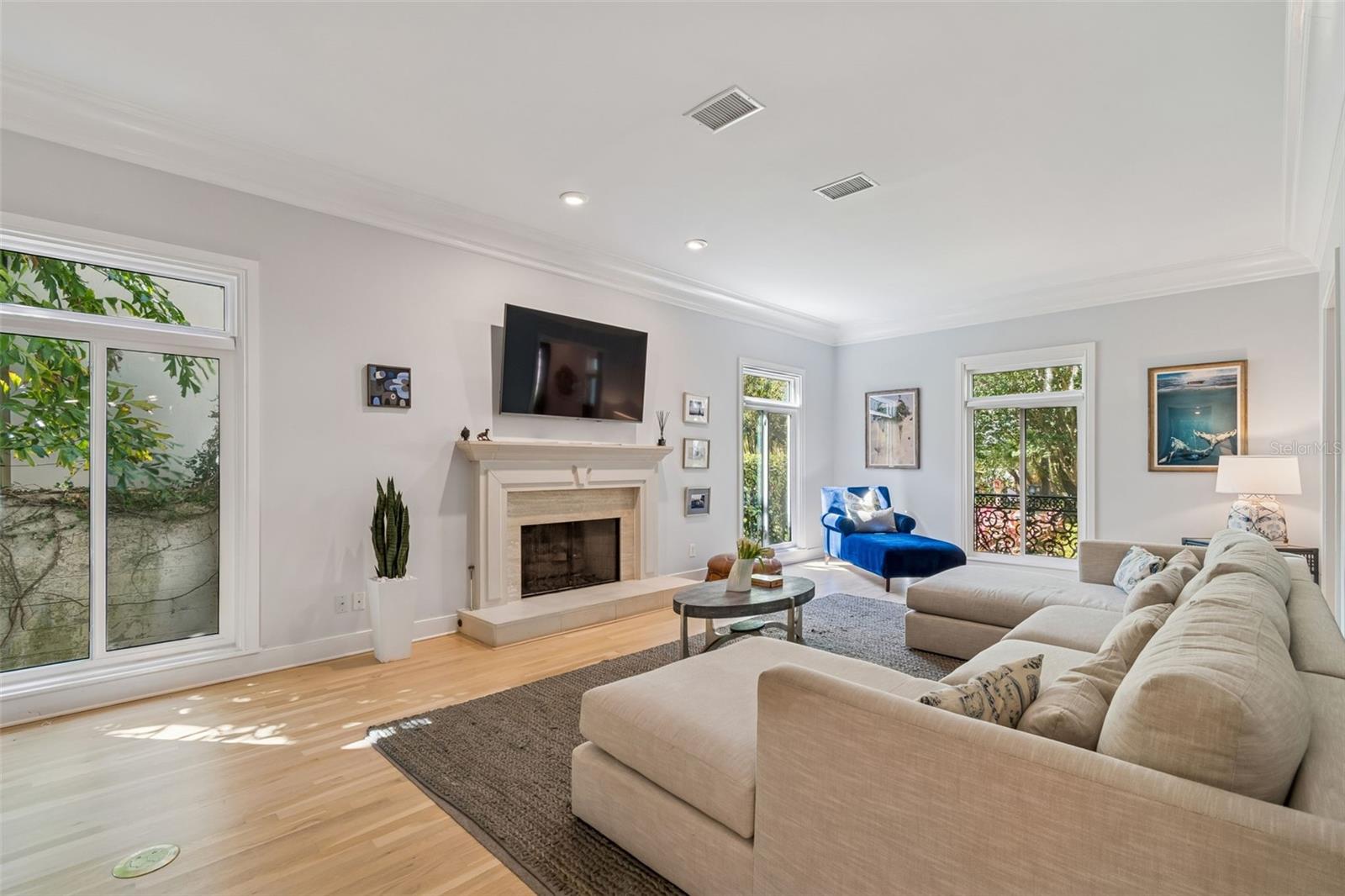 JULES VERNE PARK - Residential