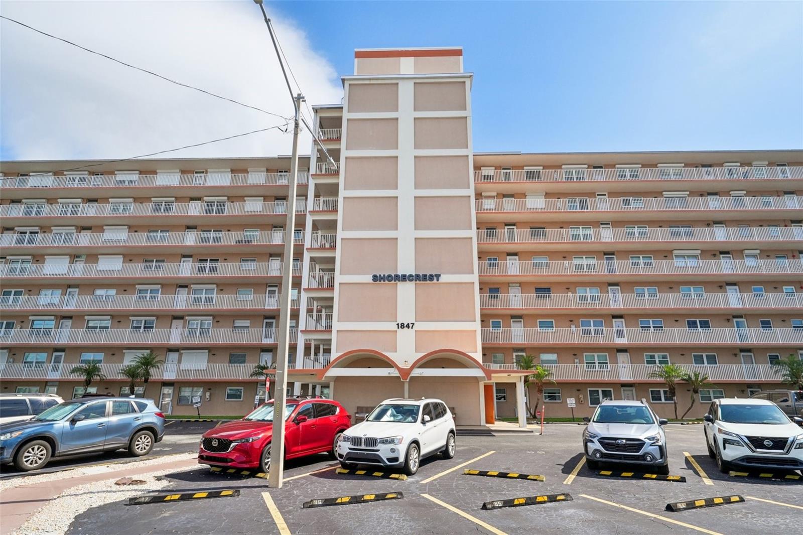 SHORE CREST BLDG - Residential