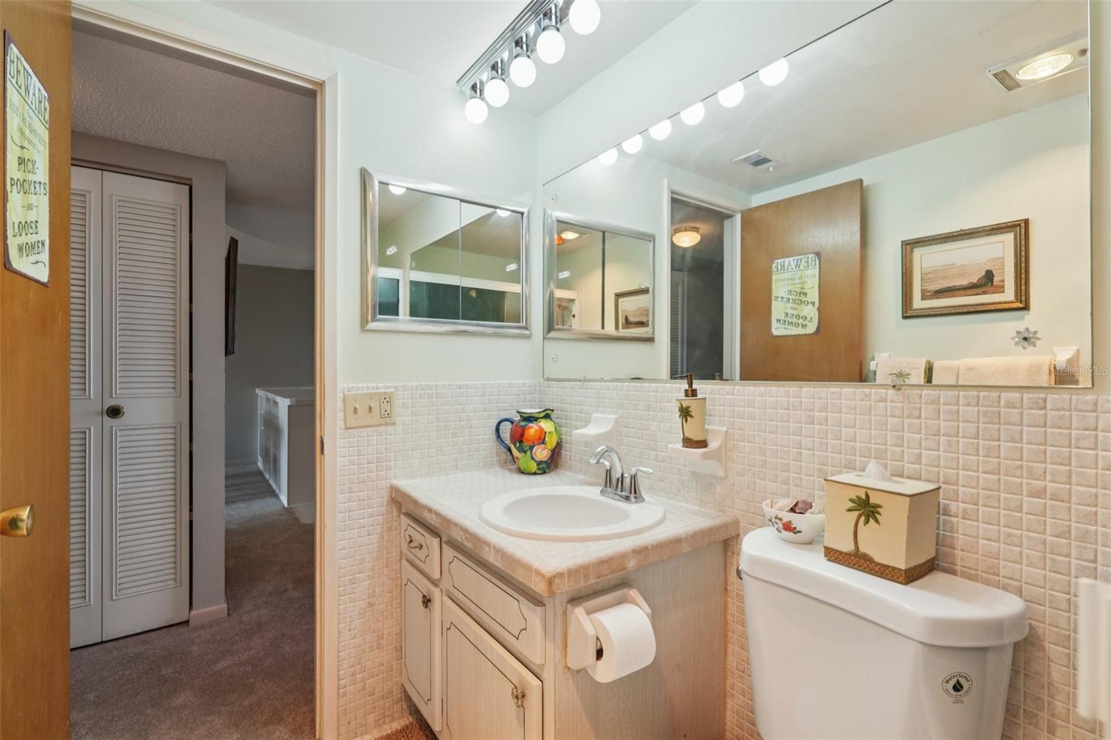 SHORE CREST BLDG - Residential