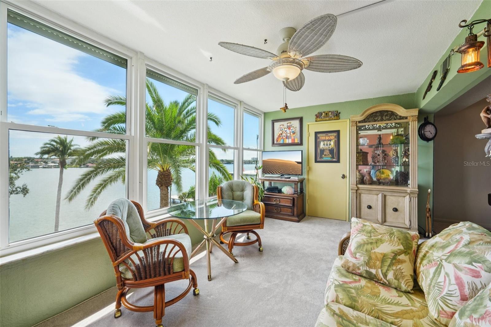 SHORE CREST BLDG - Residential