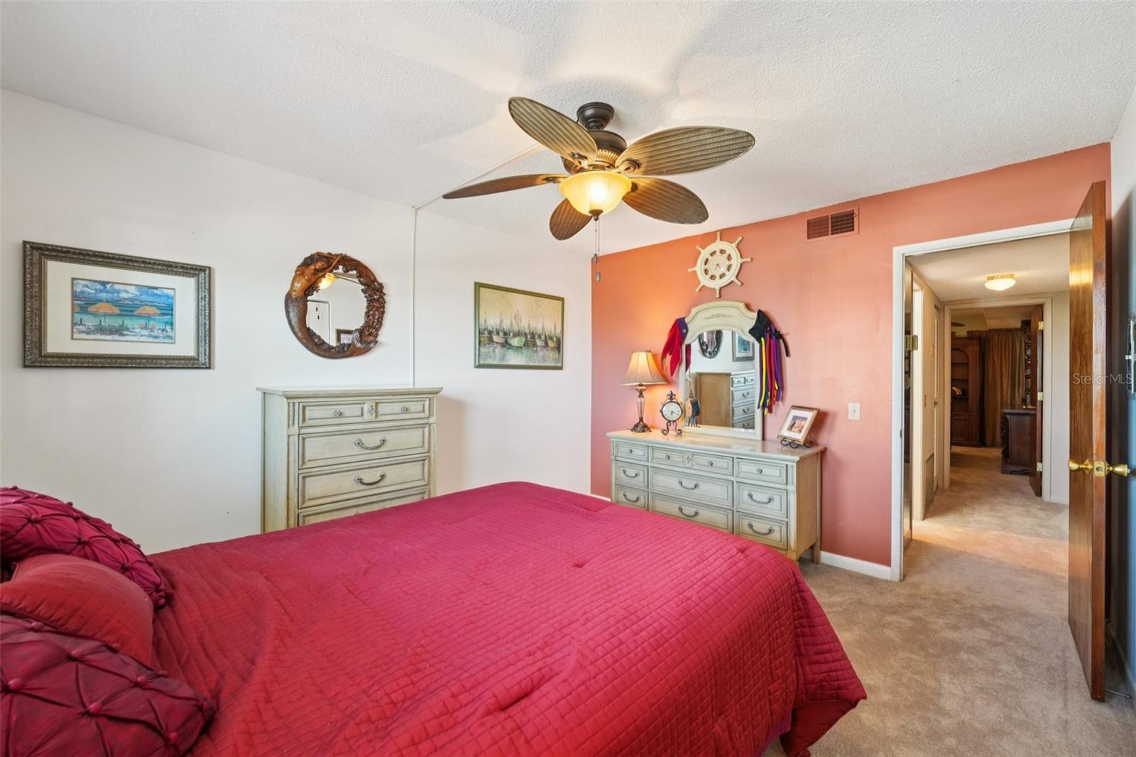 SHORE CREST BLDG - Residential