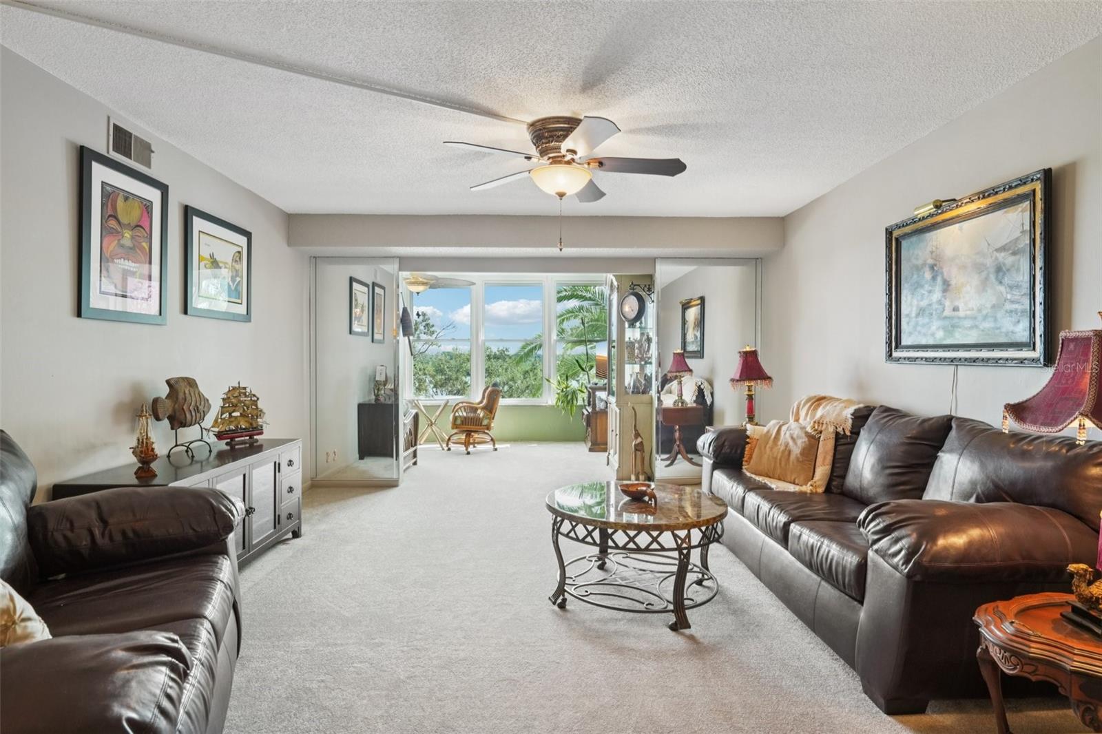 SHORE CREST BLDG - Residential