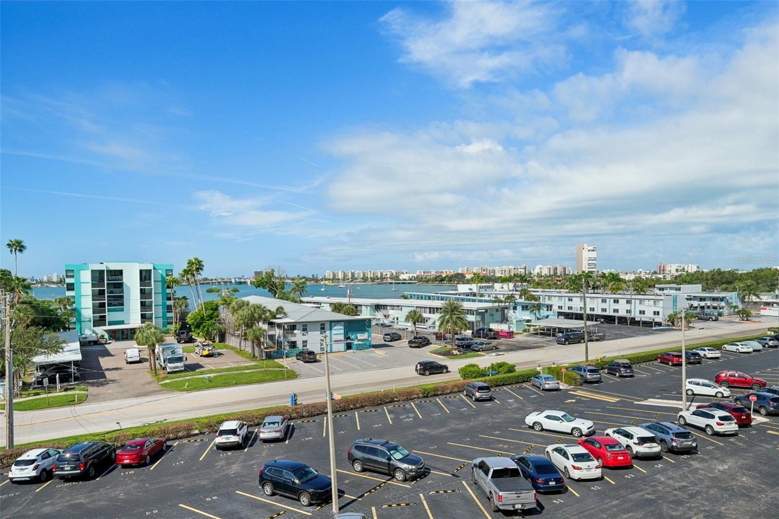SHORE CREST BLDG - Residential