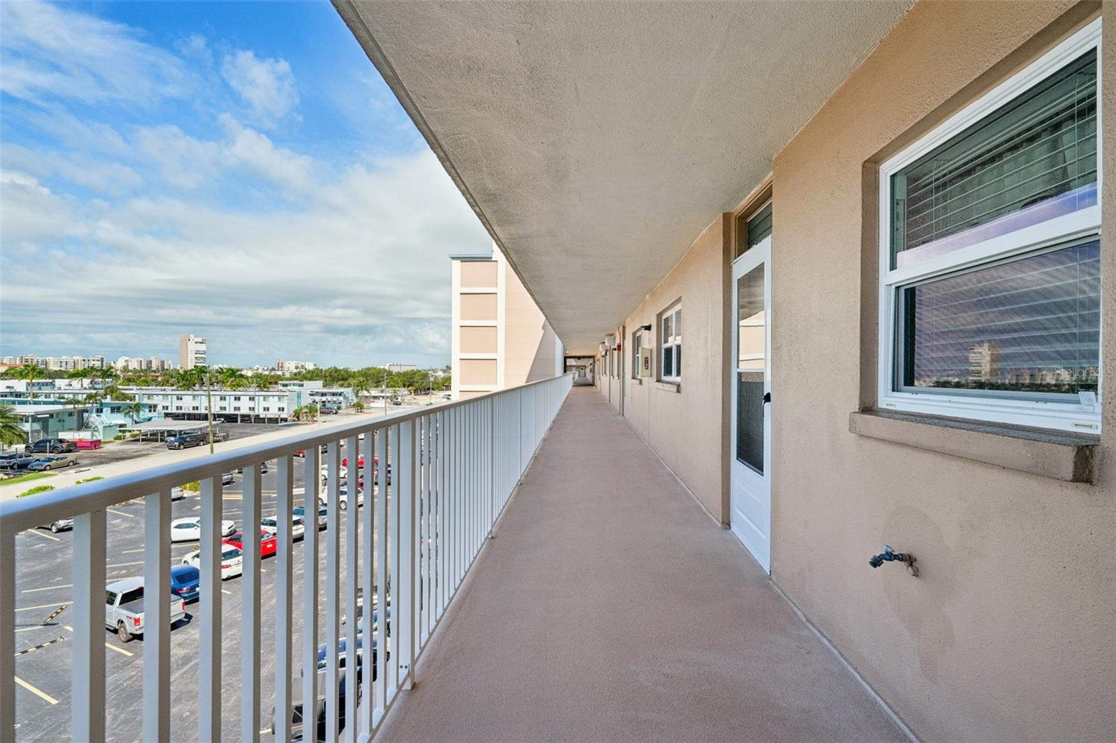 SHORE CREST BLDG - Residential