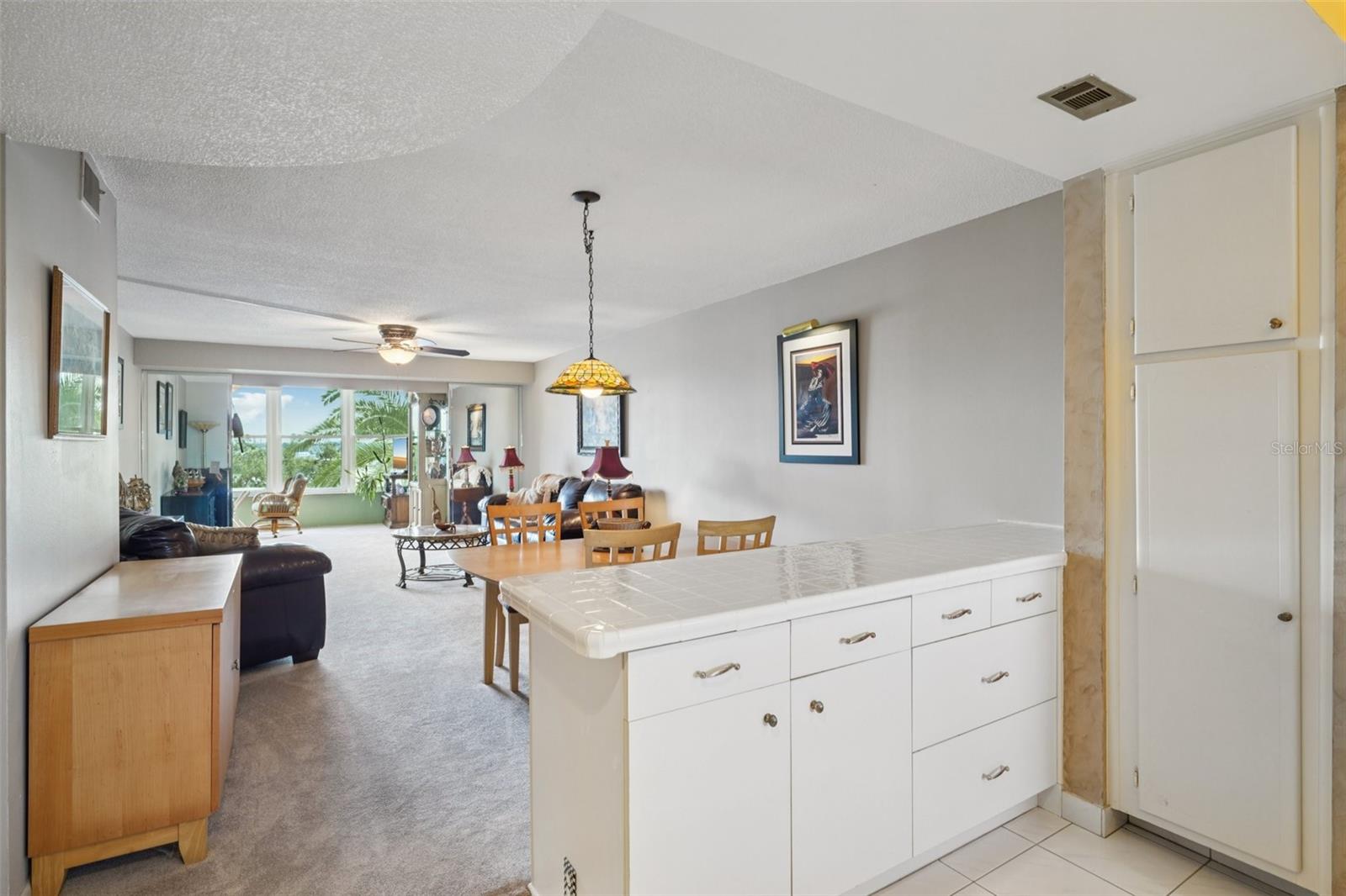 SHORE CREST BLDG - Residential