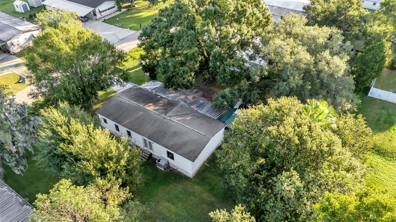 COUNTRY KNOLL - Residential