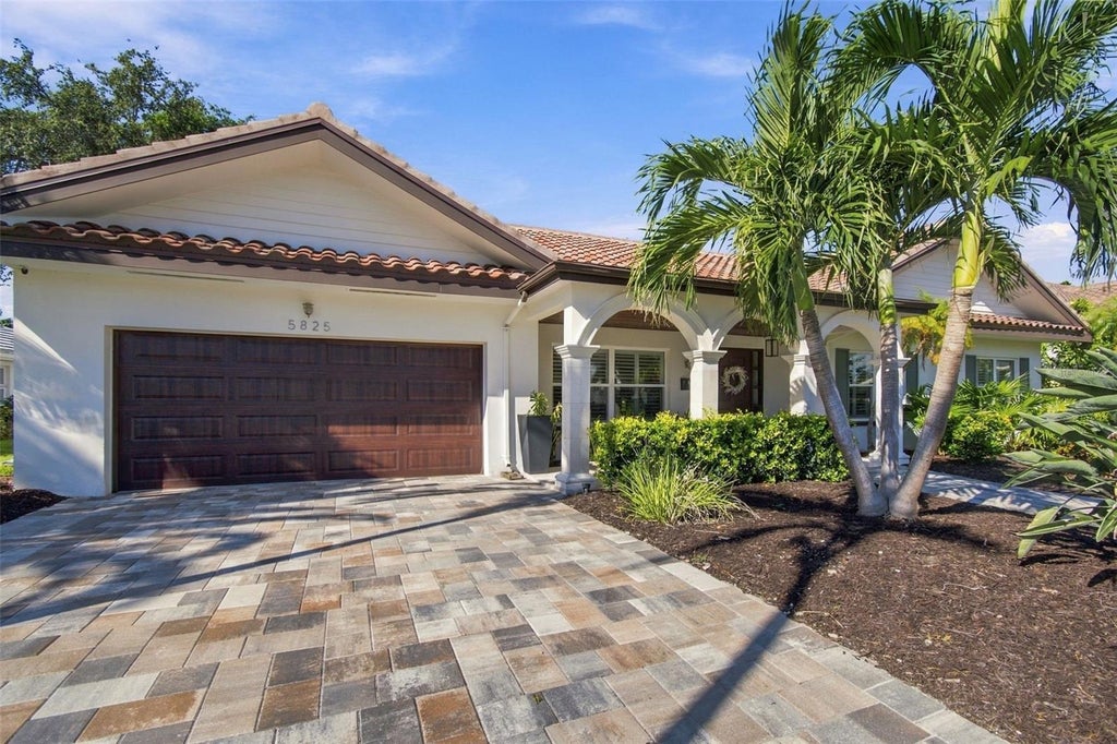 Photo of 5825 Leeland Street S, St Petersburg, FL 33715 (MLS # TB8549046)