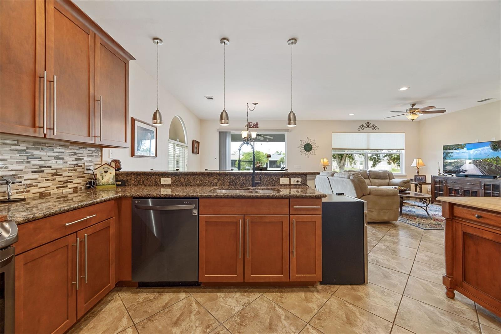 RIO VILLA LAKES - Residential