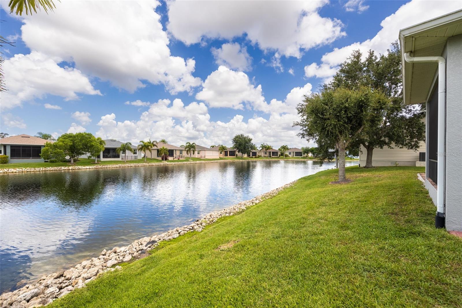 RIO VILLA LAKES - Residential
