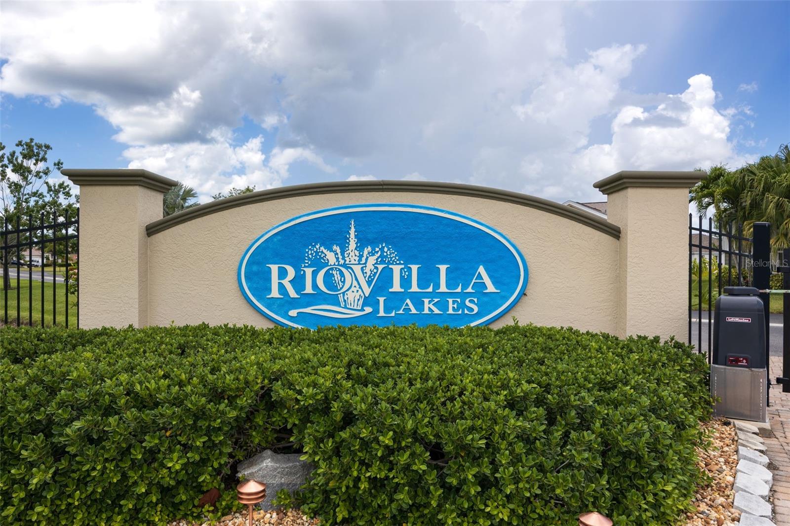 RIO VILLA LAKES - Residential