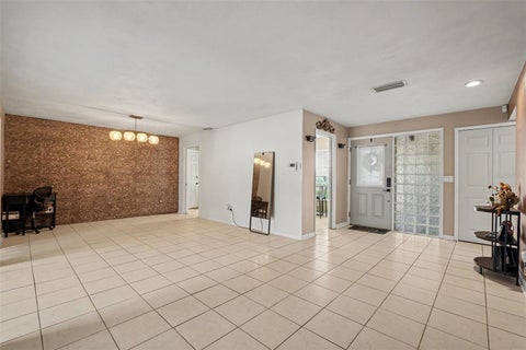 5603 Lown Street N, St Petersburg, FL 33714