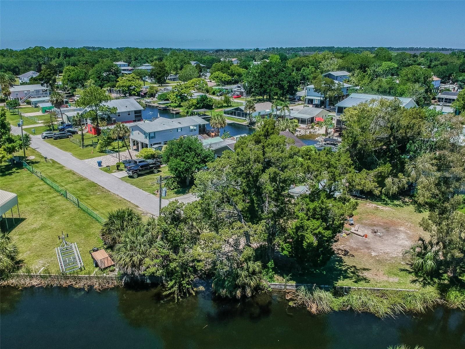 WEEKI WACHEE GARDENS ADD - Residential