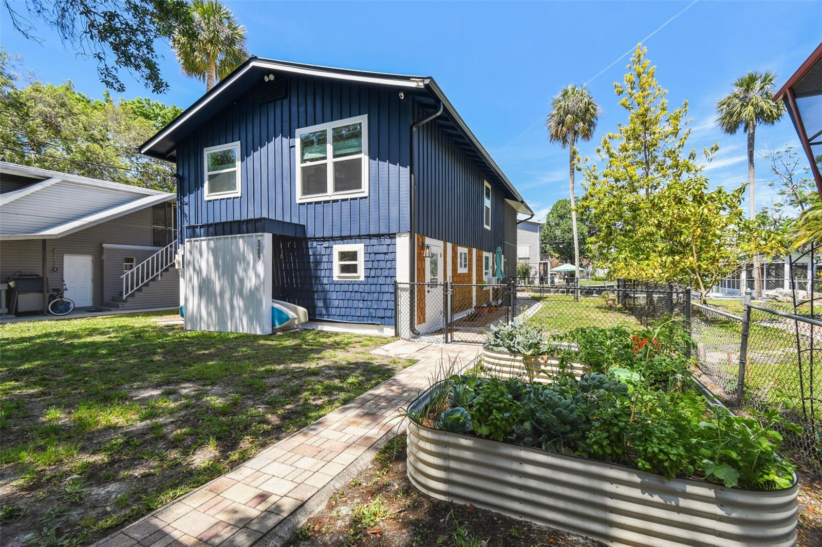 WEEKI WACHEE GARDENS ADD - Residential