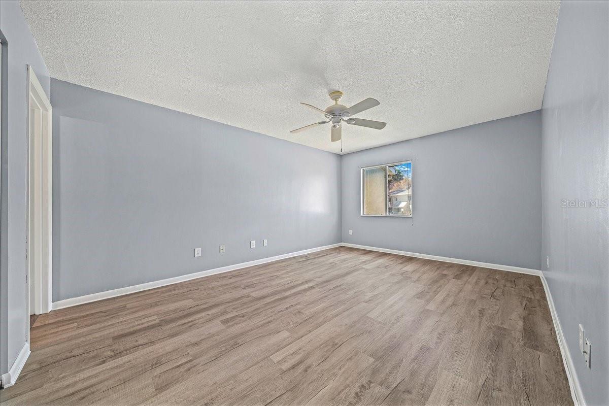 FAIRWAYS/SILVER SPGS SHRS CONDO - Residential