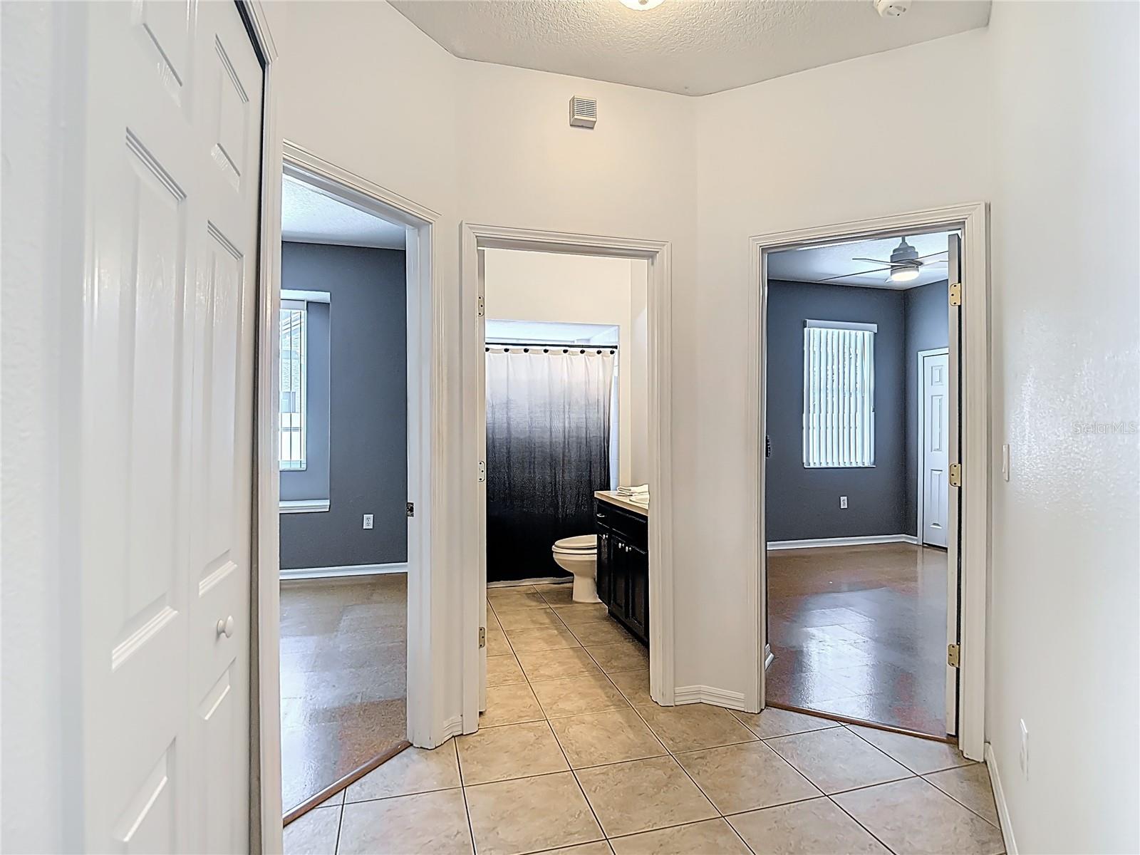 WEST HAMPTON - Residential