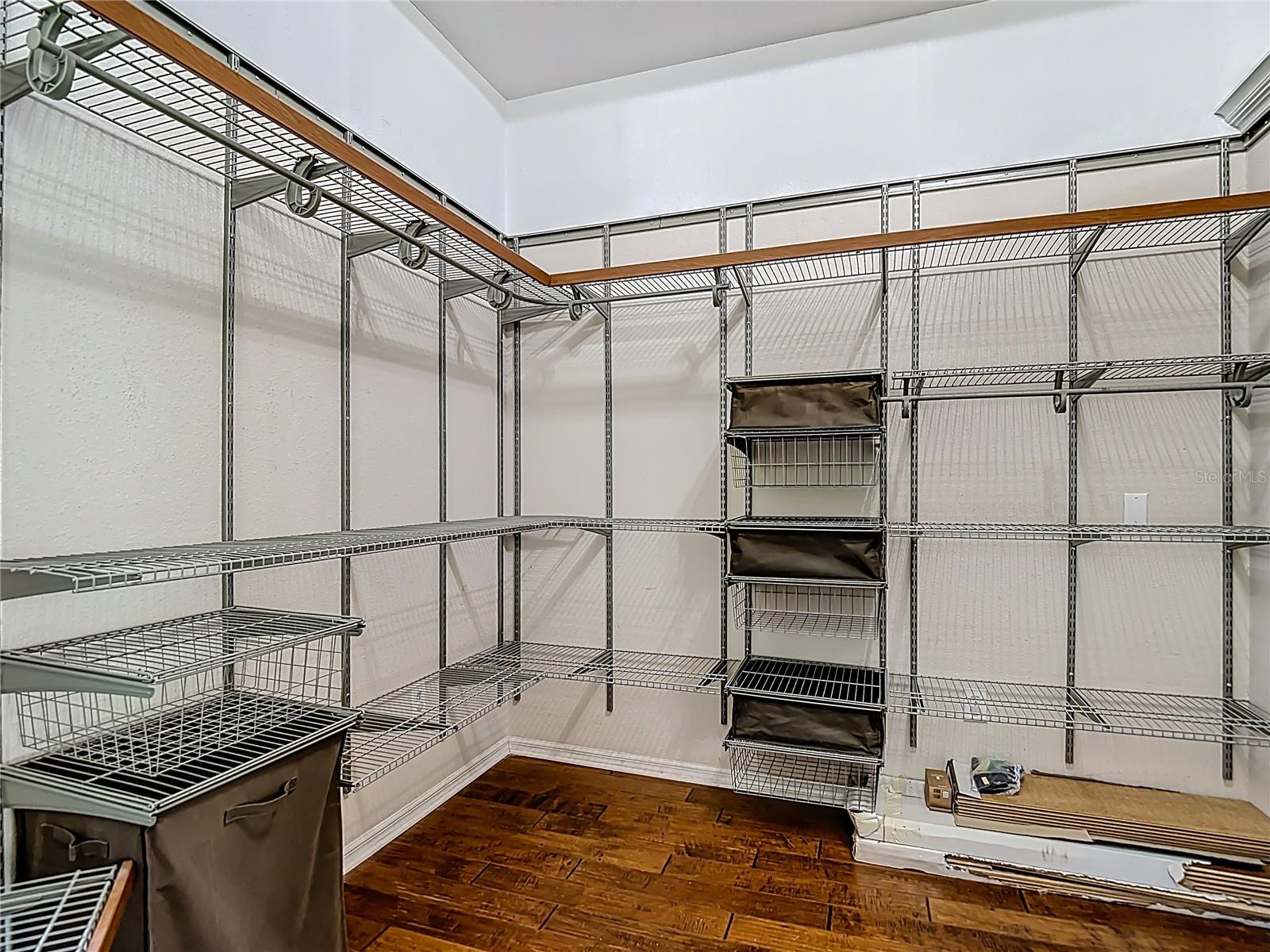 WEST HAMPTON - Residential