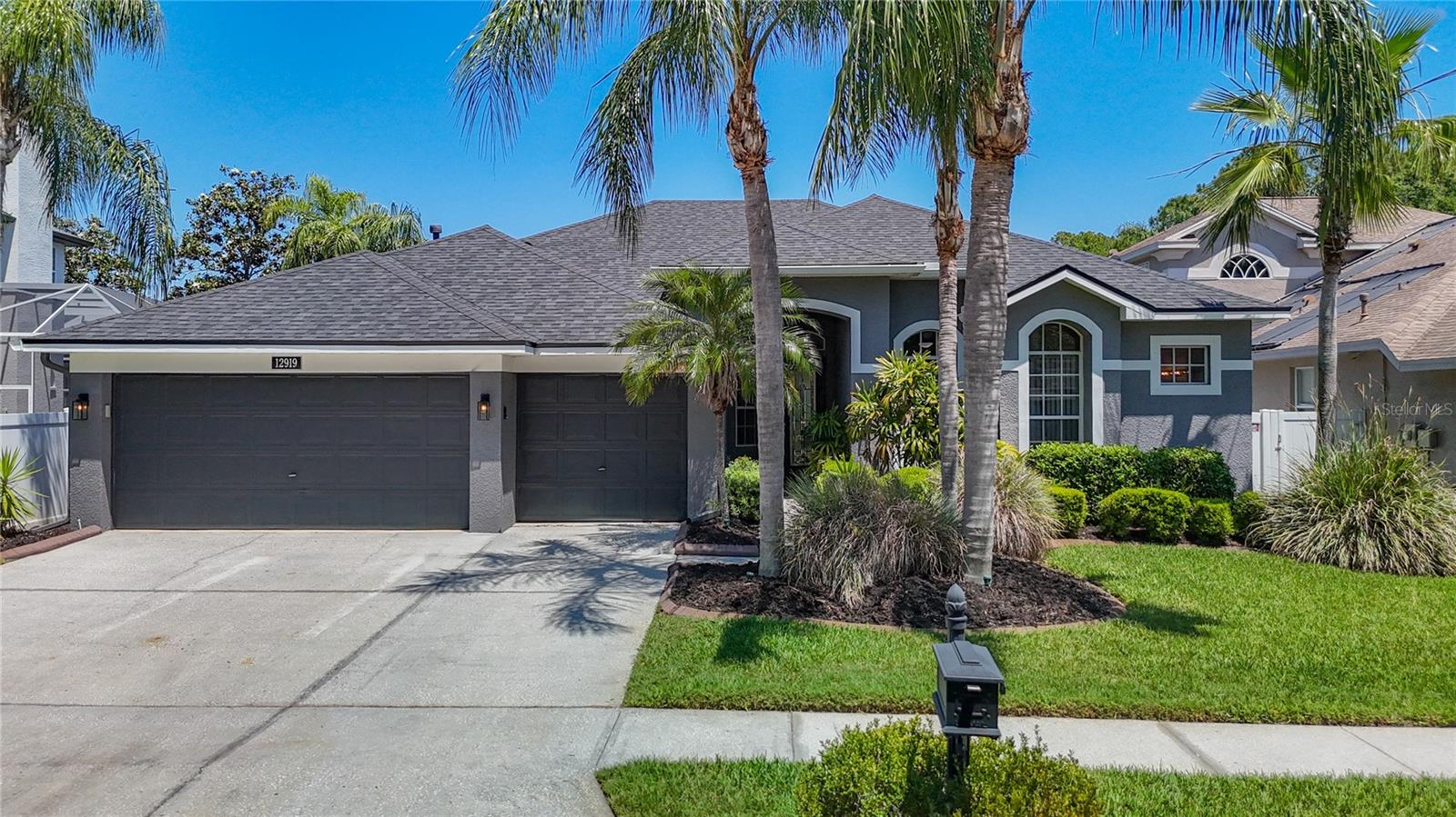 WEST HAMPTON - Residential