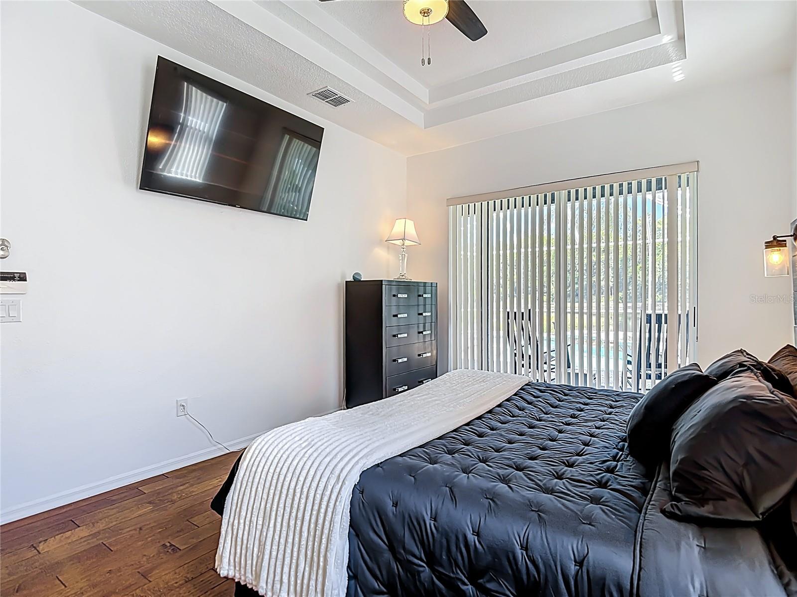 WEST HAMPTON - Residential