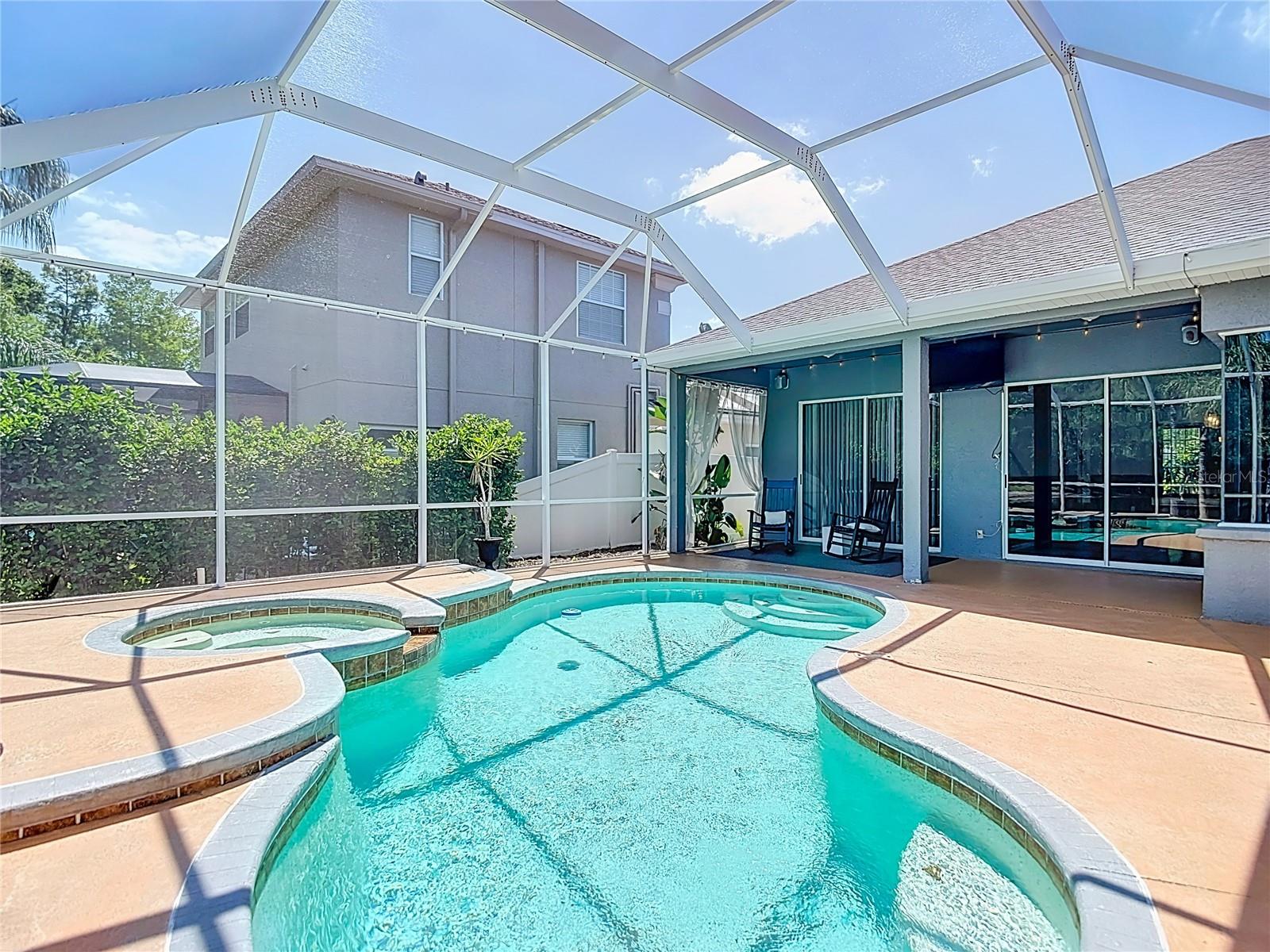 WEST HAMPTON - Residential