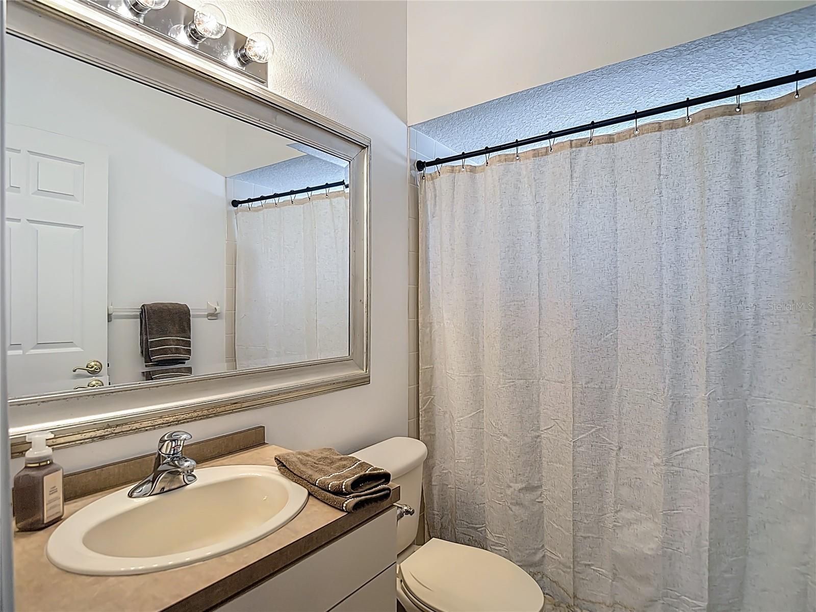 WEST HAMPTON - Residential