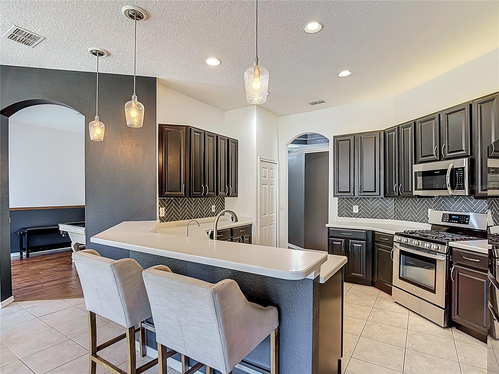 WEST HAMPTON - Residential