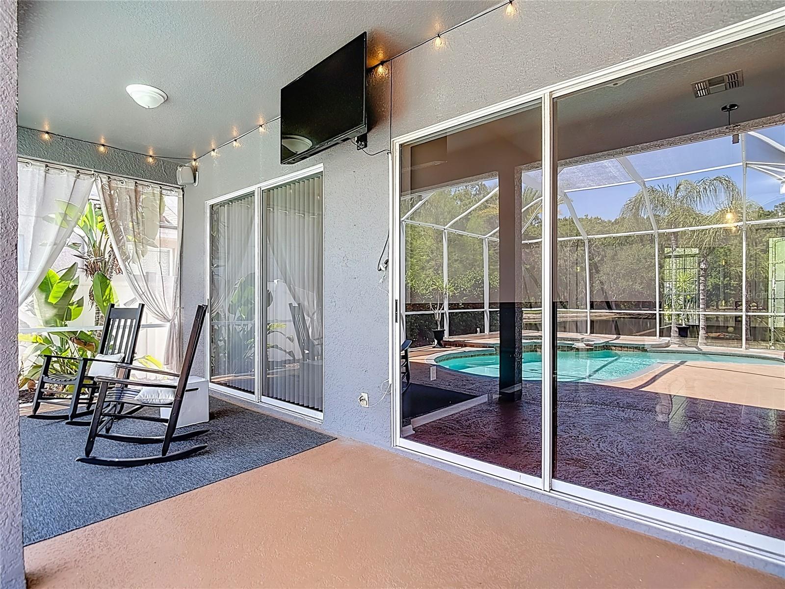 WEST HAMPTON - Residential