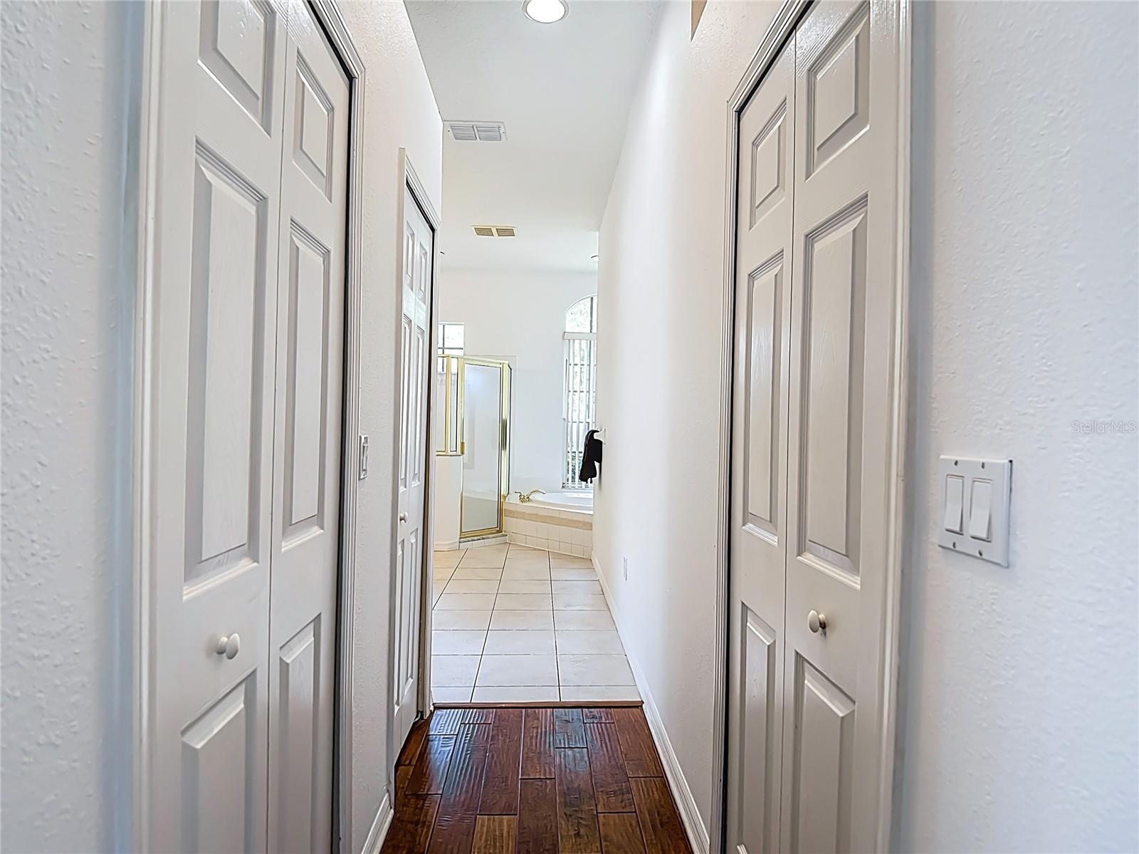 WEST HAMPTON - Residential