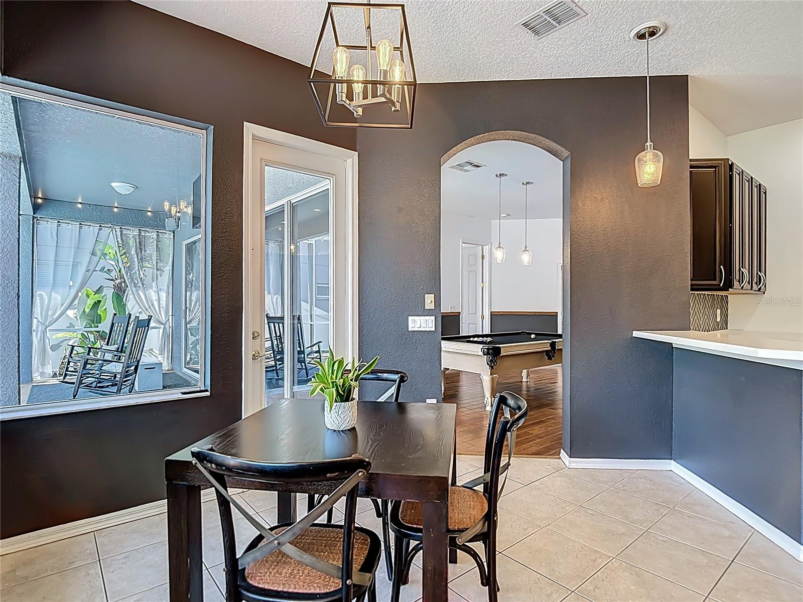 WEST HAMPTON - Residential