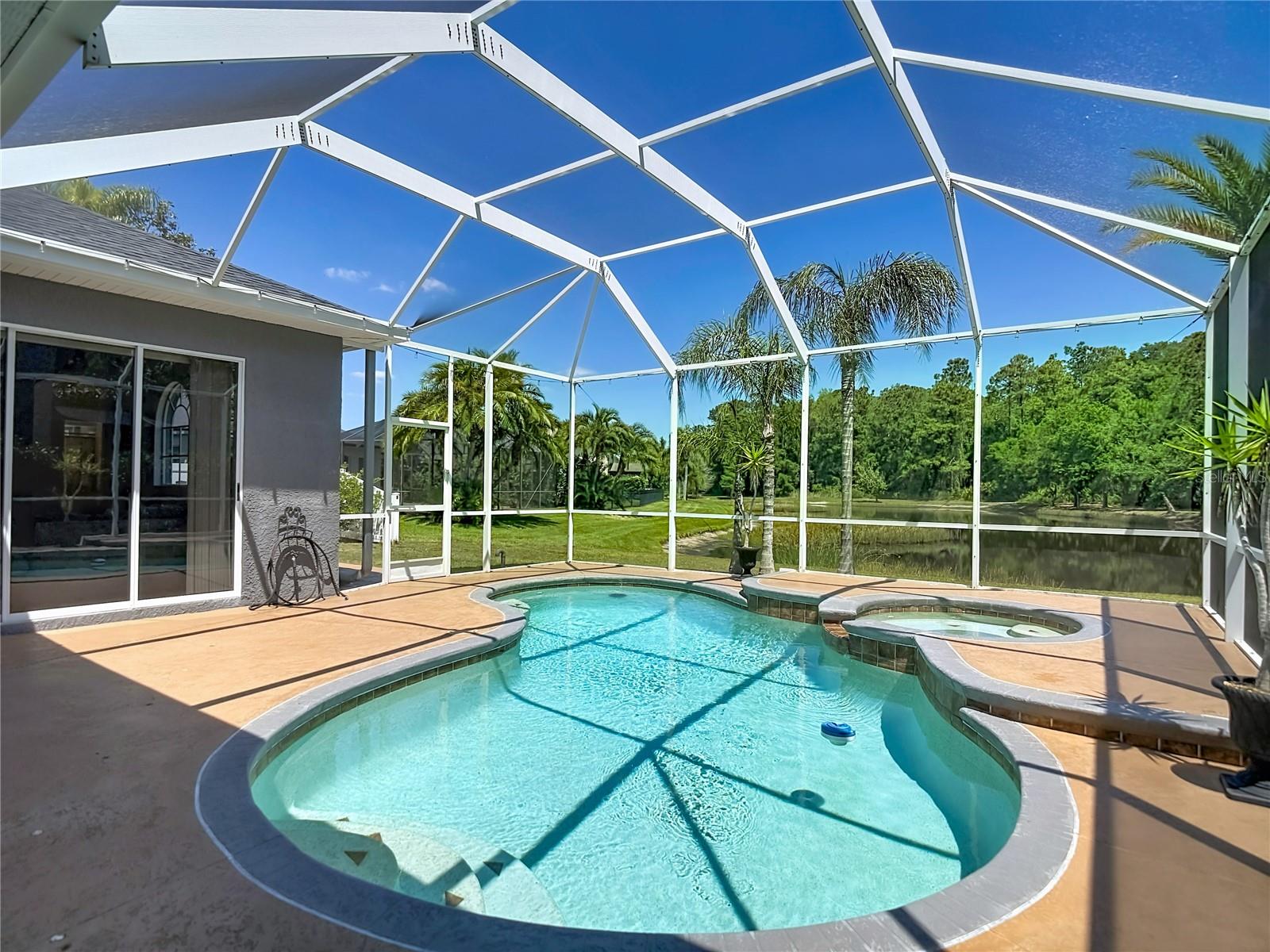 WEST HAMPTON - Residential