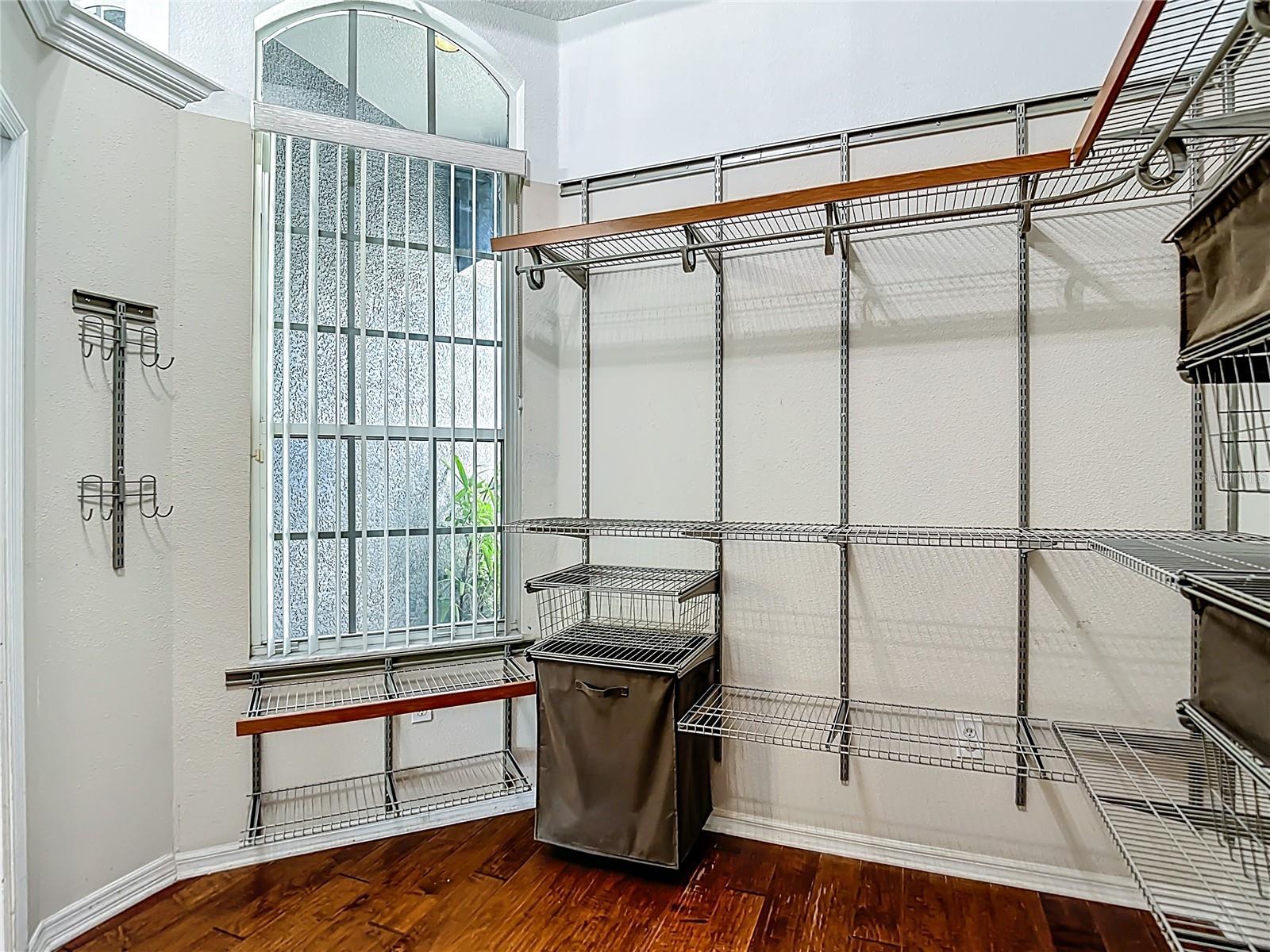 WEST HAMPTON - Residential