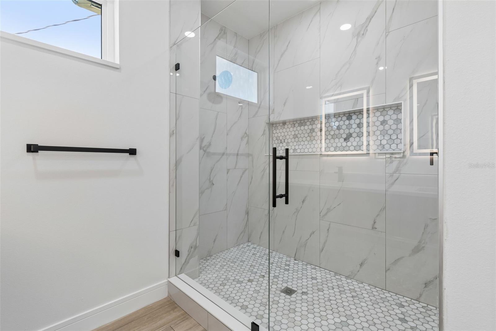 WELLSWOOD ESTATES UNIT 2 - Residential