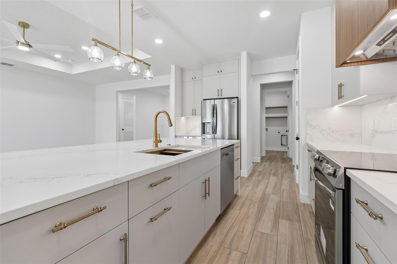 WELLSWOOD ESTATES UNIT 2 - Residential