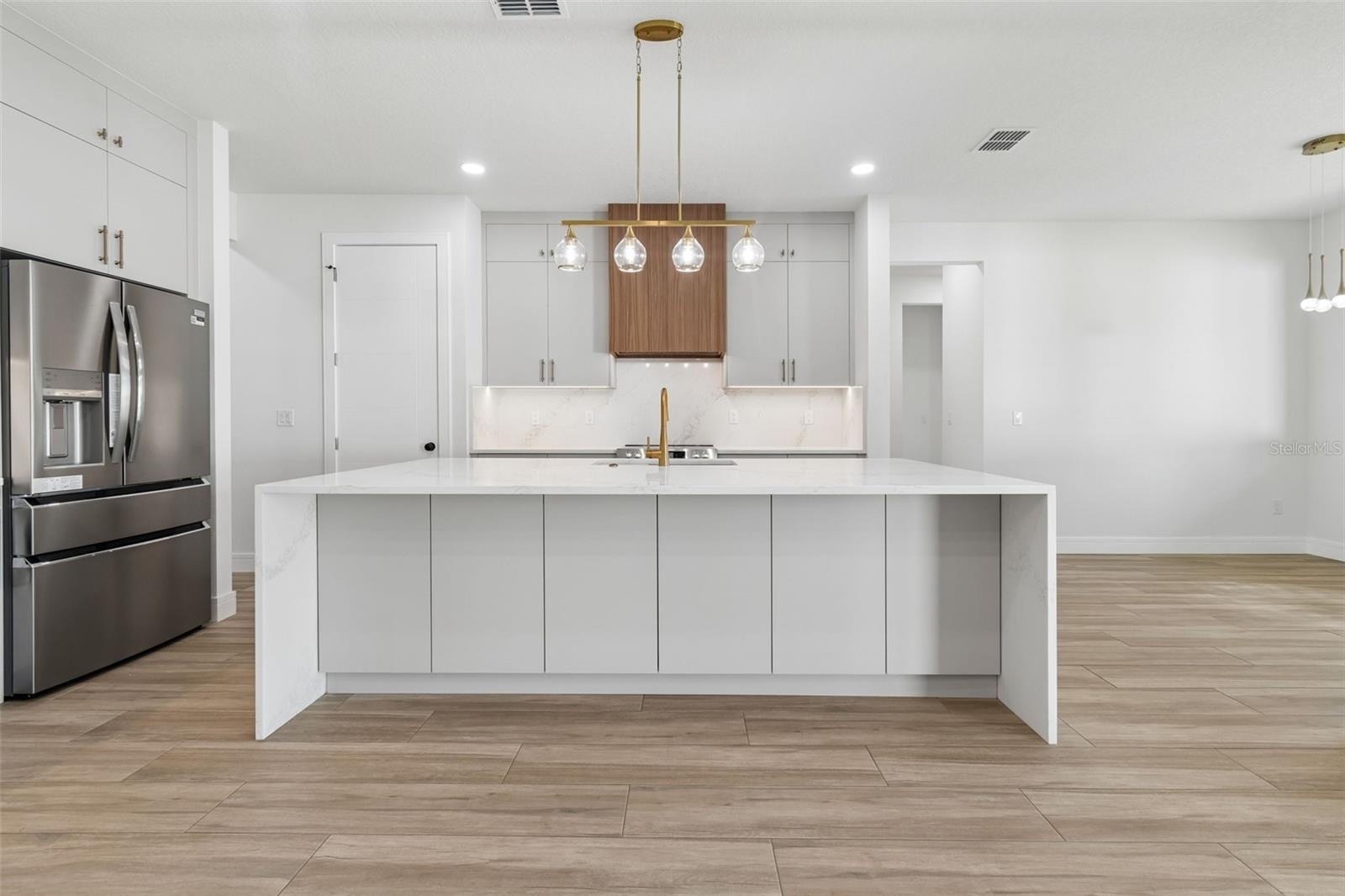 WELLSWOOD ESTATES UNIT 2 - Residential